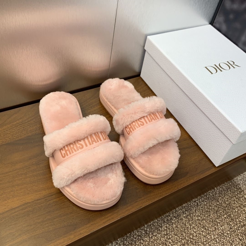 ch**an D*or slippers